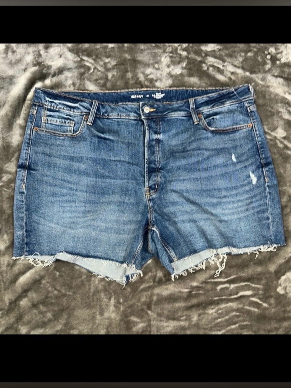 Old Navy Curvy High-Waisted OG Jean Cut-Off Shorts
